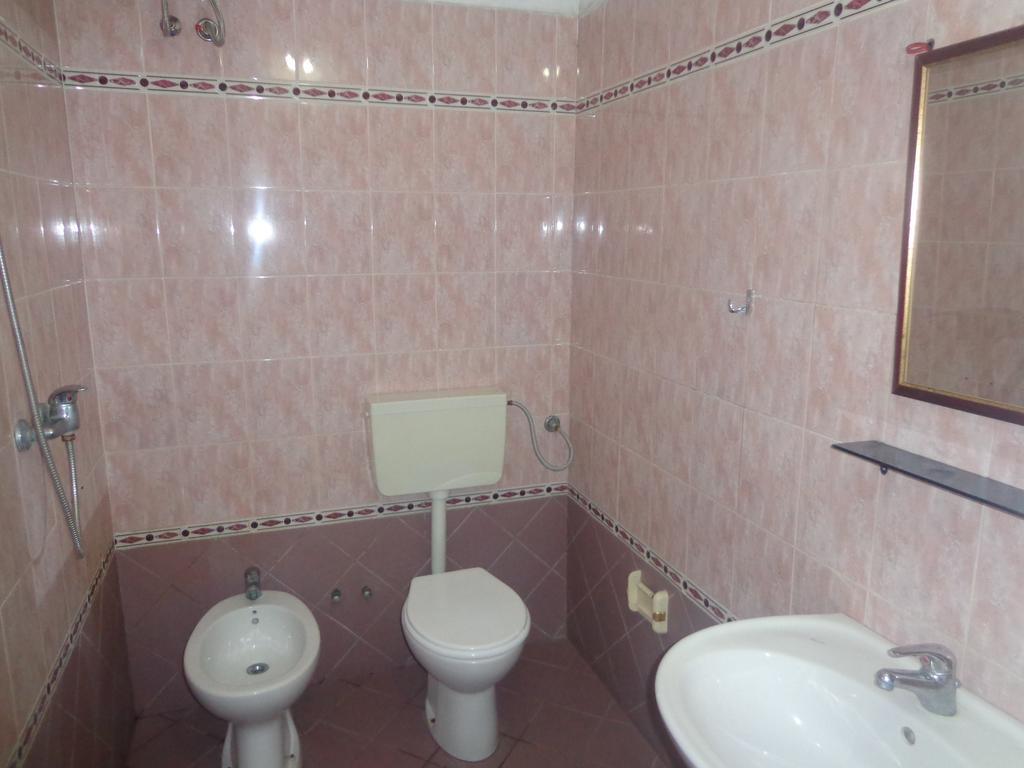 Hotel Nacional Durrës Cameră foto