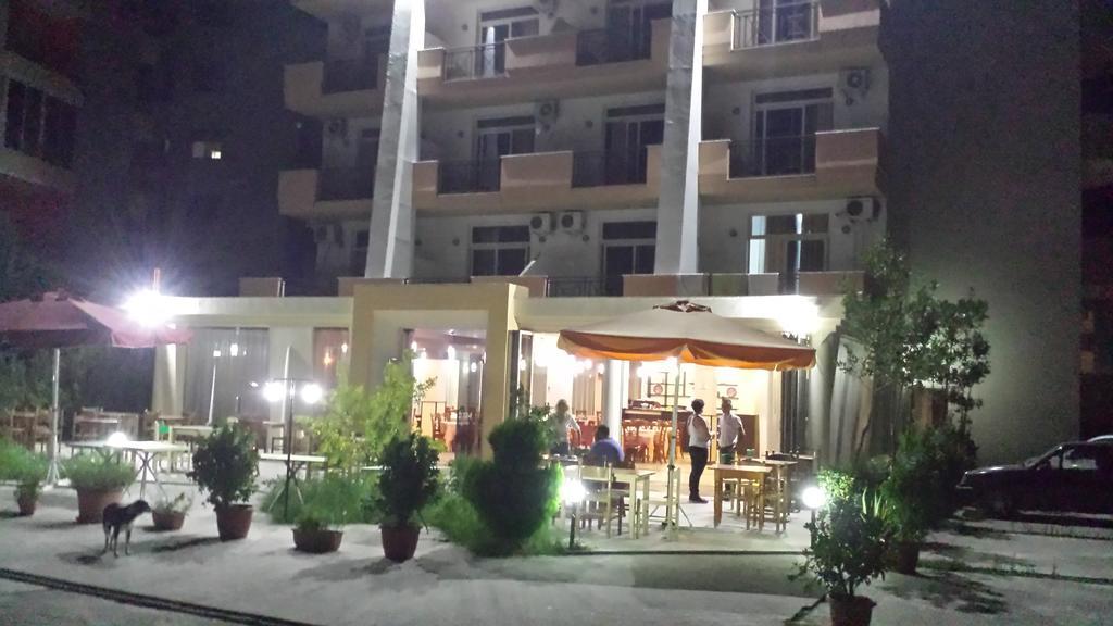 Hotel Nacional Durrës Exterior foto