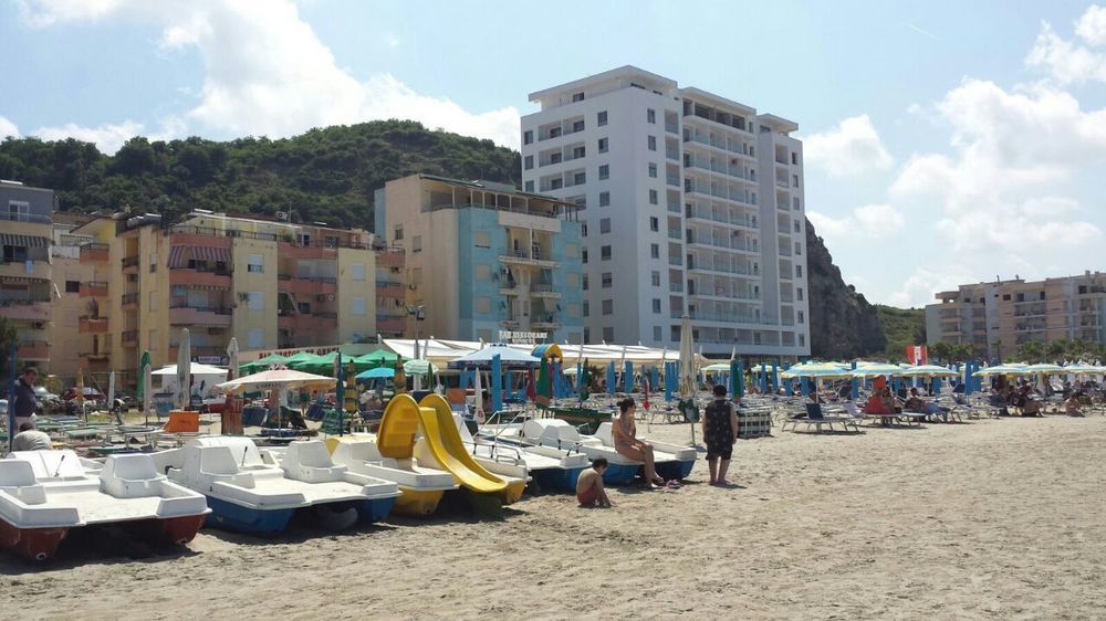 Hotel Nacional Durrës Exterior foto